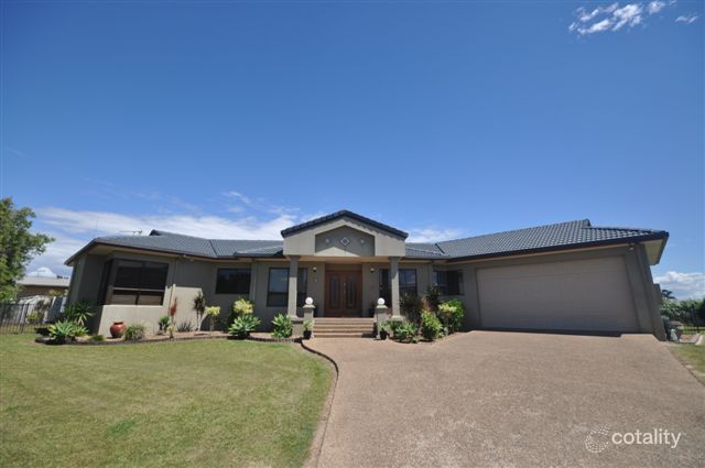 7 Hecht St, Ingham, QLD 4850