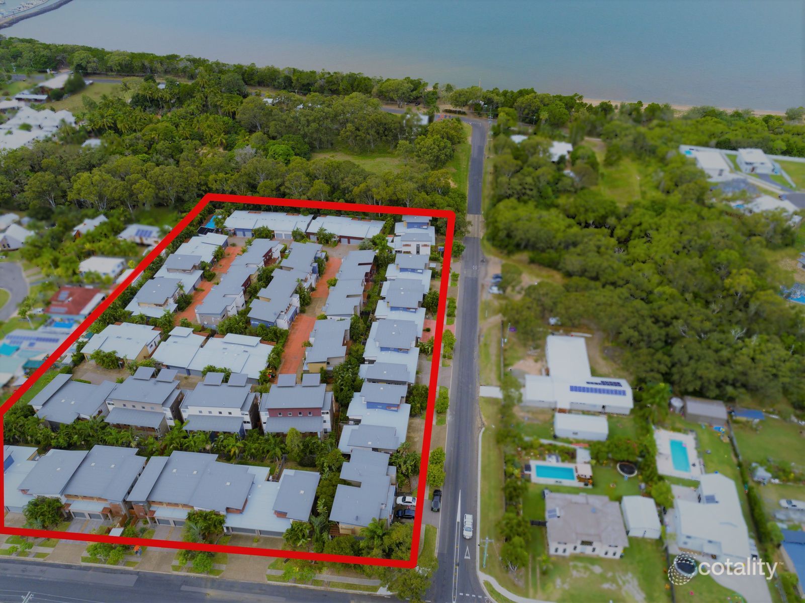 60/80 Moolyyir St, Urangan, QLD 4655
