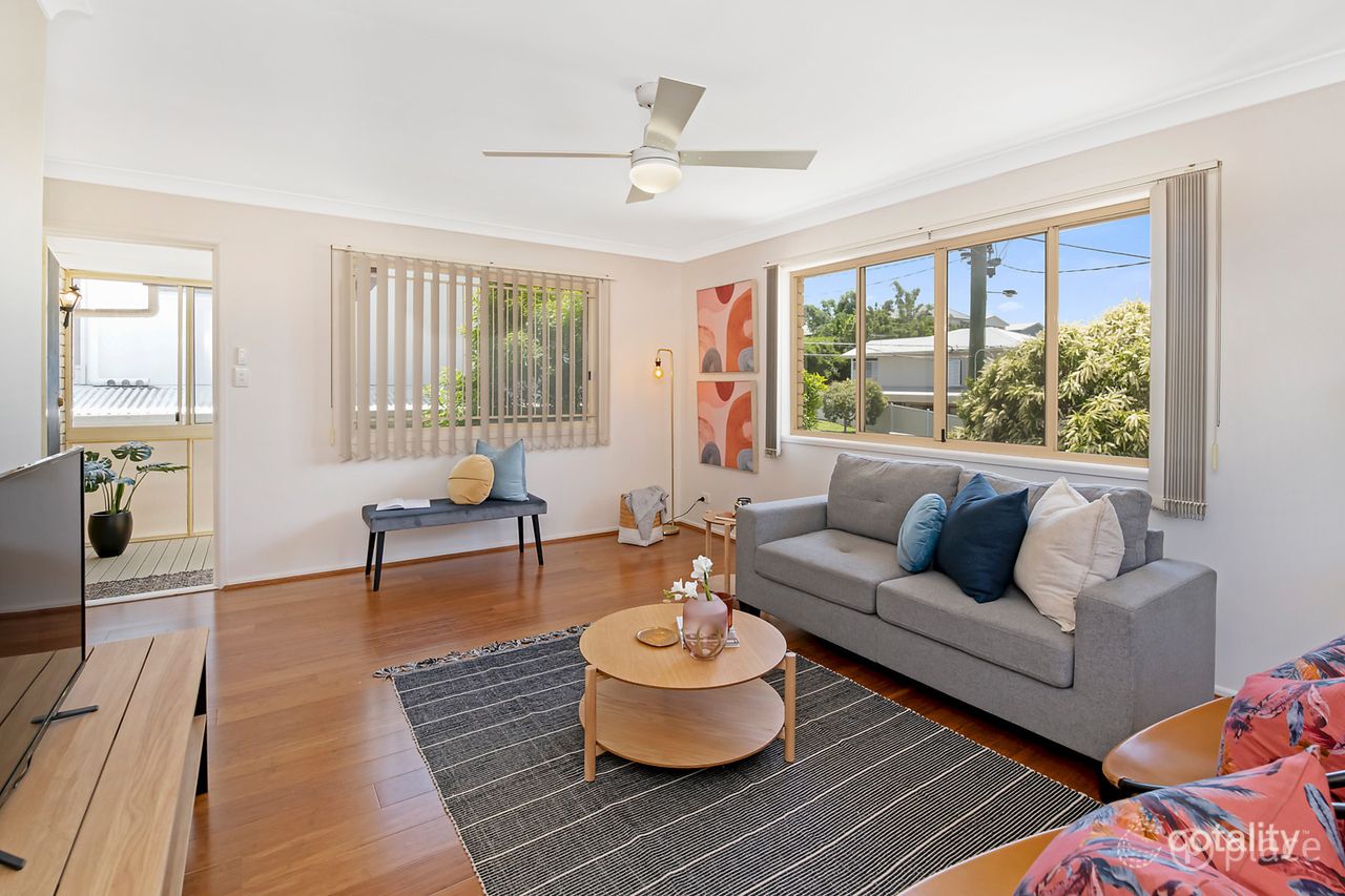 29 Raven St, Camp Hill, QLD 4152