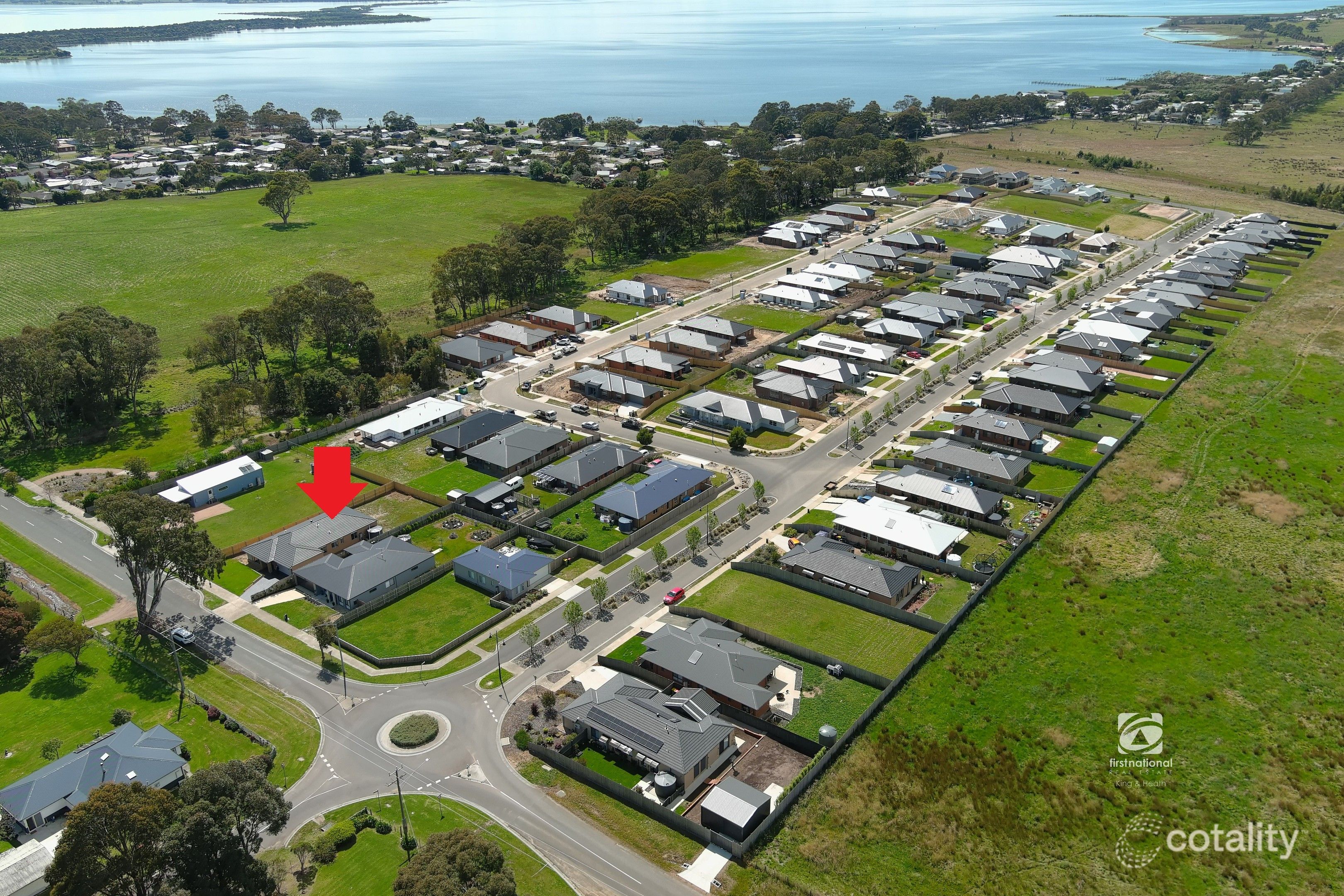 65 Eagle Point Rd, Eagle Point, VIC 3878