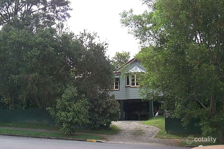 17 Chuter Ave, Southport, QLD 4215