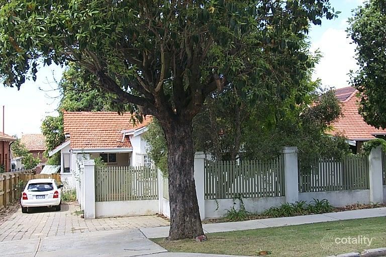 98 Rookwood St, Menora, WA 6050