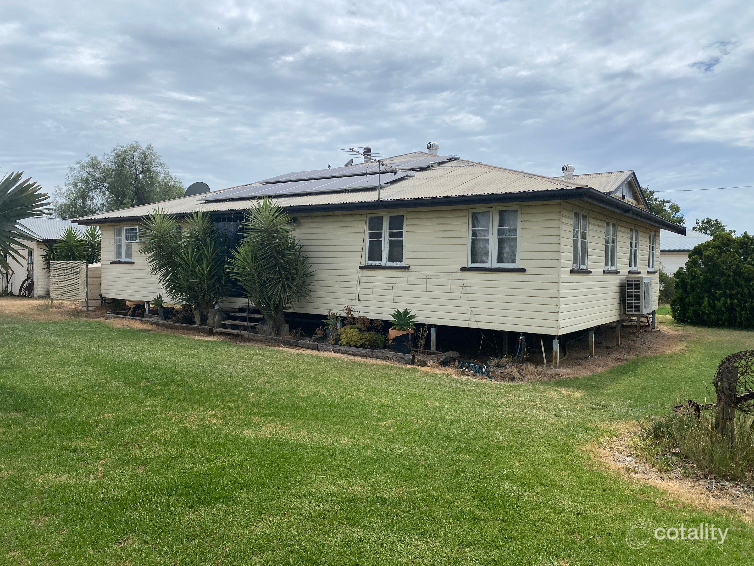 37 Russell St, Wallumbilla, QLD 4428