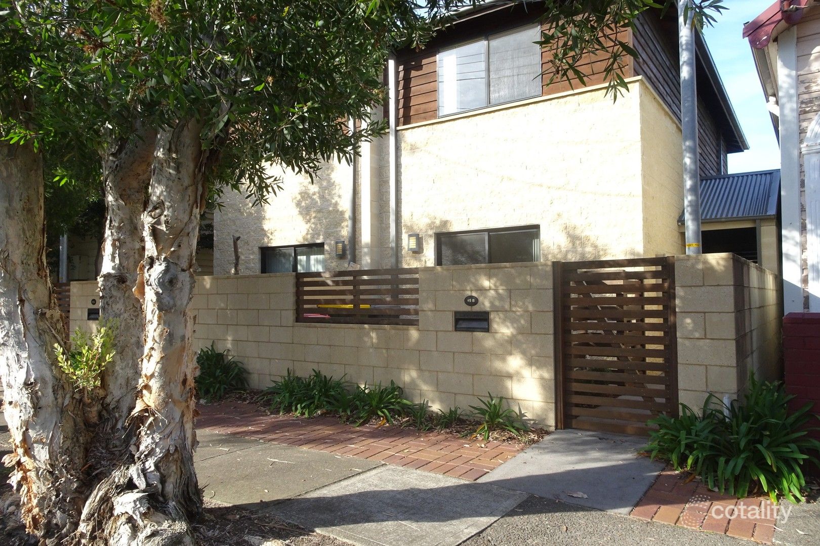 15b Emerald St, Hamilton North, NSW 2292