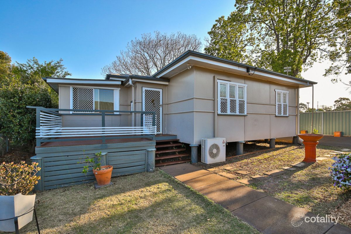 26 Rosewood St, Toowoomba City, QLD 4350