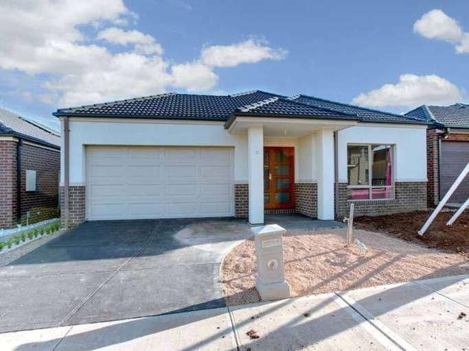 26 Ridgegreen View, Caroline Springs, VIC 3023