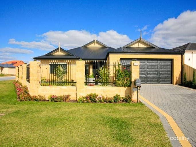 2 Fulmar Way, Seville Grove, WA 6112