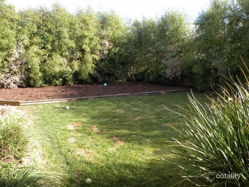 10 Cypress Ct, Lara, VIC 3212