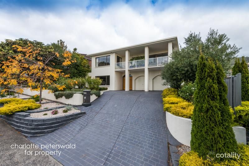 9 Dresden St, Sandy Bay, TAS 7005