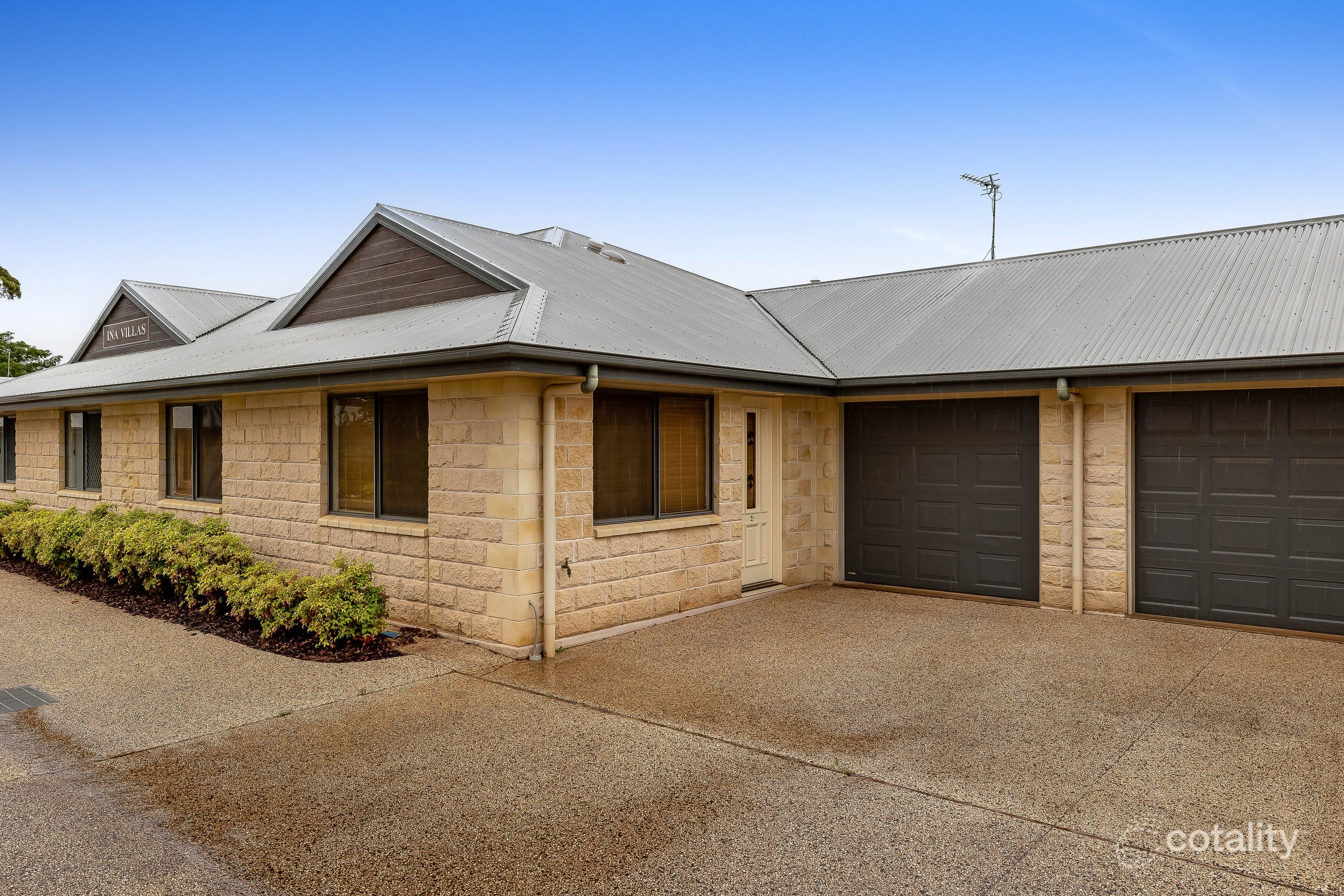 4/14 Uniplaza Ct, Kearneys Spring, QLD 4350