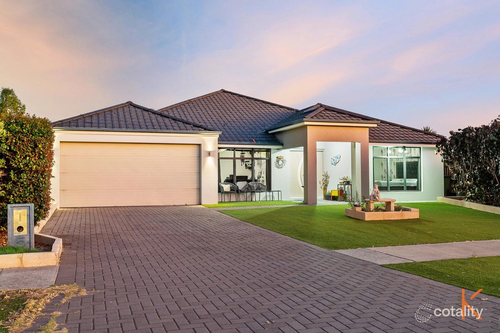 5 Carnaby Way, Harrisdale, WA 6112