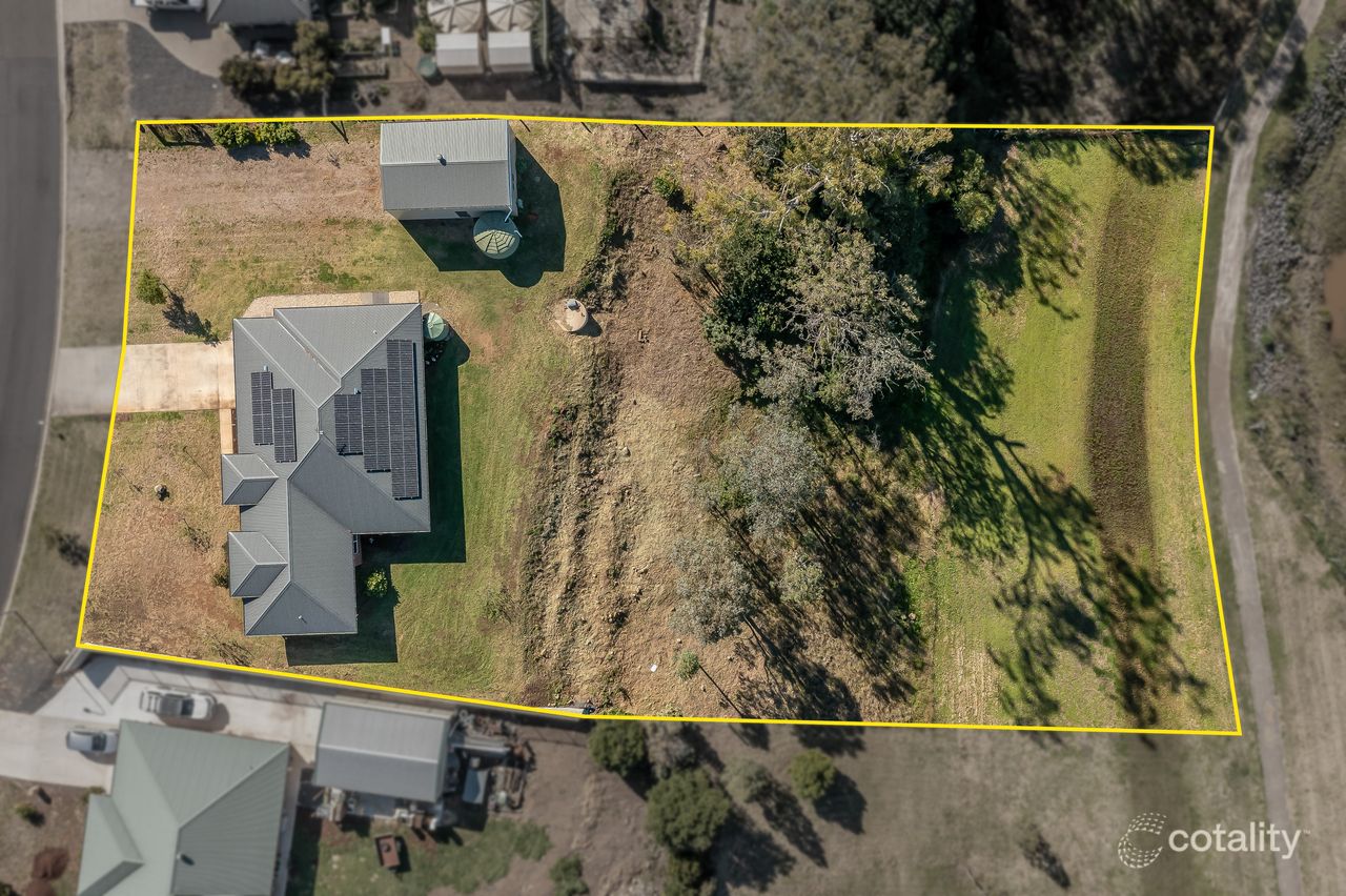 15 Northerly Dr, Hodgson Vale, QLD 4352