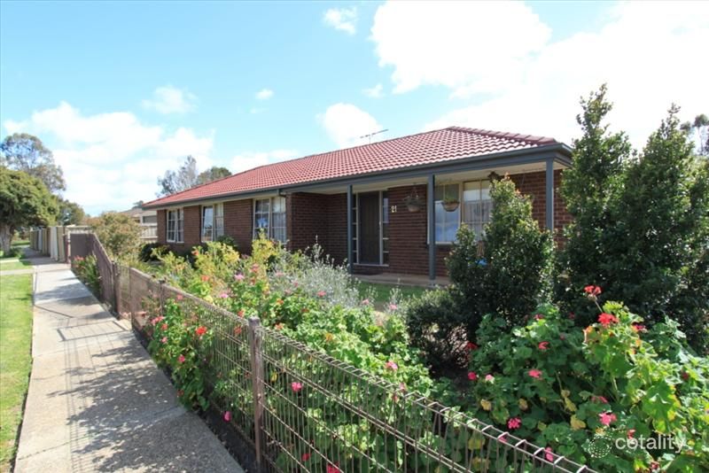 21 Argyll Cct, Melton West, VIC 3337
