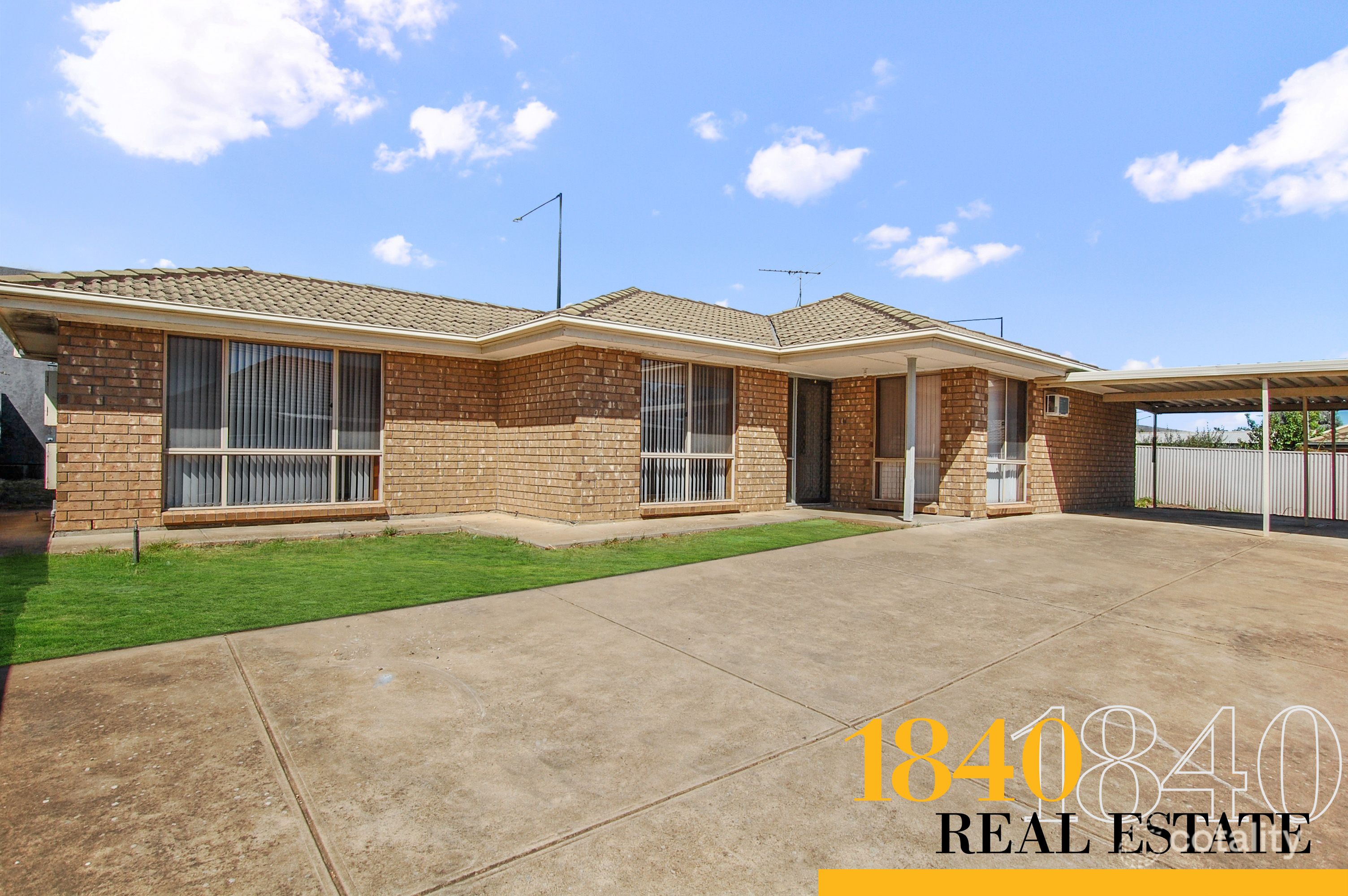 36a Oak Ave, Clovelly Park, SA 5042