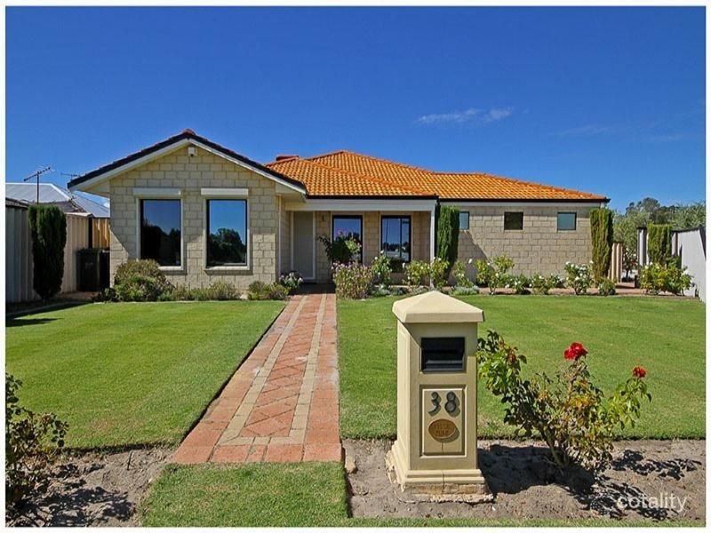 38 Crystal Turn, Bennett Springs, WA 6063