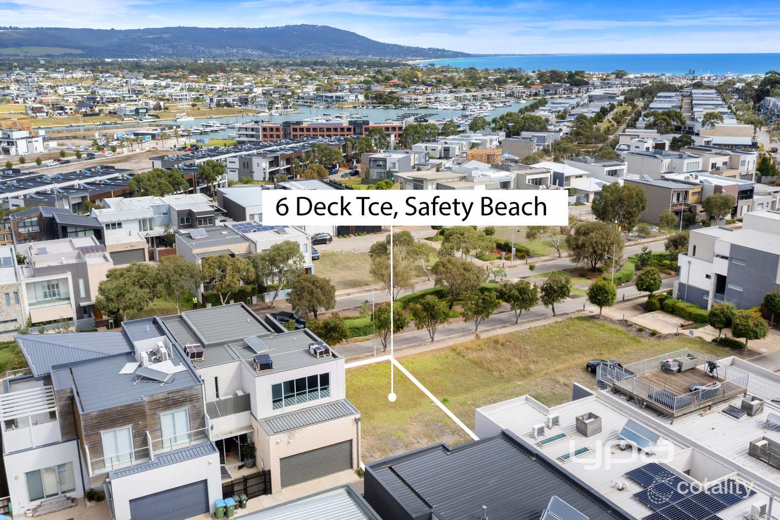 6 Deck Tce, Safety Beach, VIC 3936