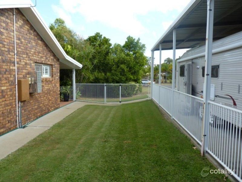 40-46 Ladbroke Cres, Urangan, QLD 4655