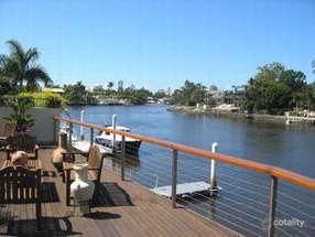 20 Emu Ct, Bundall, QLD 4217