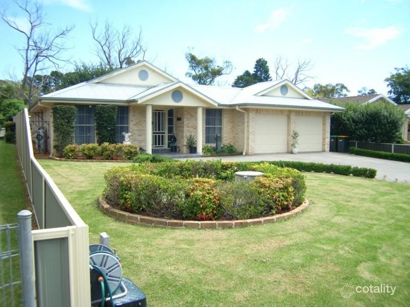 70 Sunrise Rd, Yerrinbool, NSW 2575