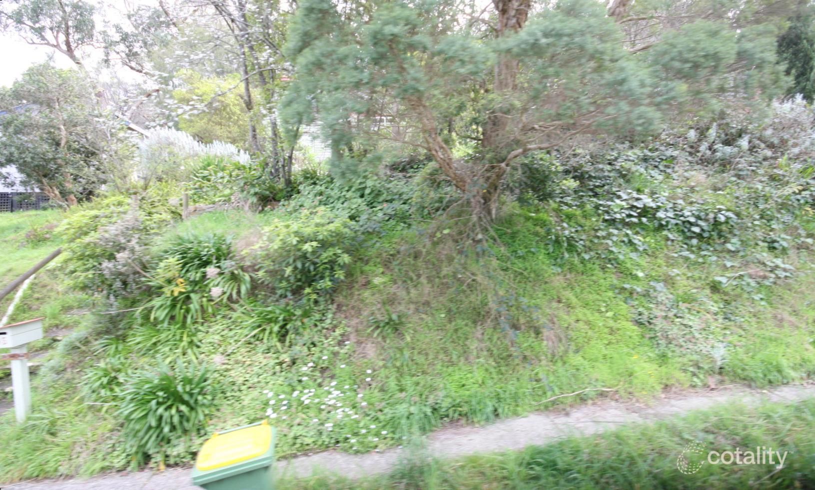 15 Railway Ave, Upper Ferntree Gully, VIC 3156