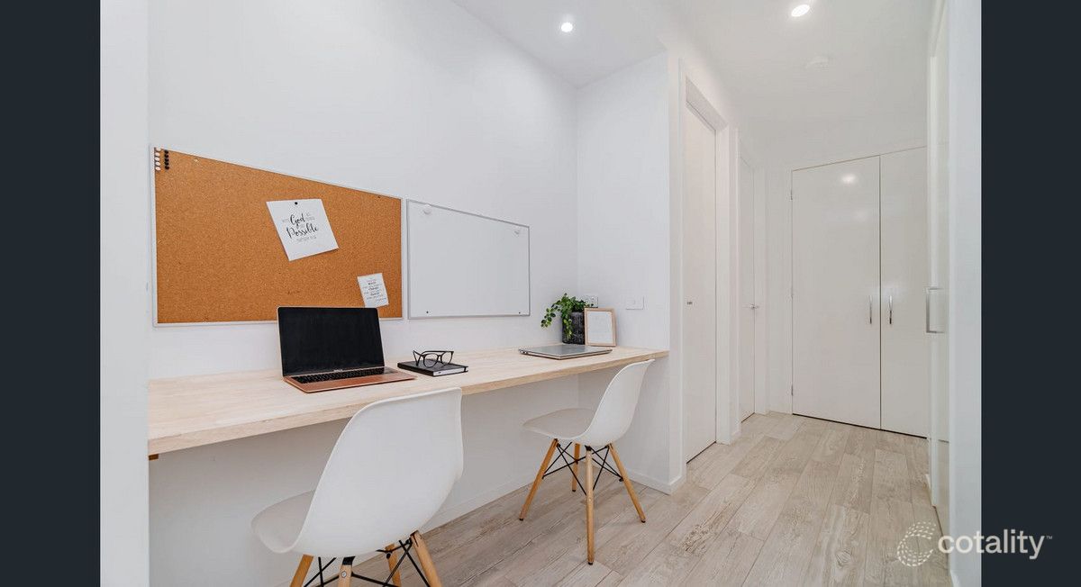 18 Burwood St, Mickleham, VIC 3064