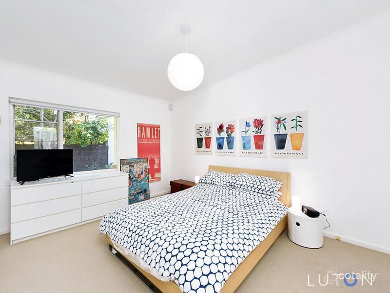 25 Tasmania Cir, Forrest, ACT 2603