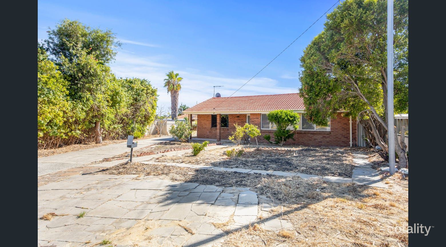 28 Ipswich Cres, Girrawheen, WA 6064