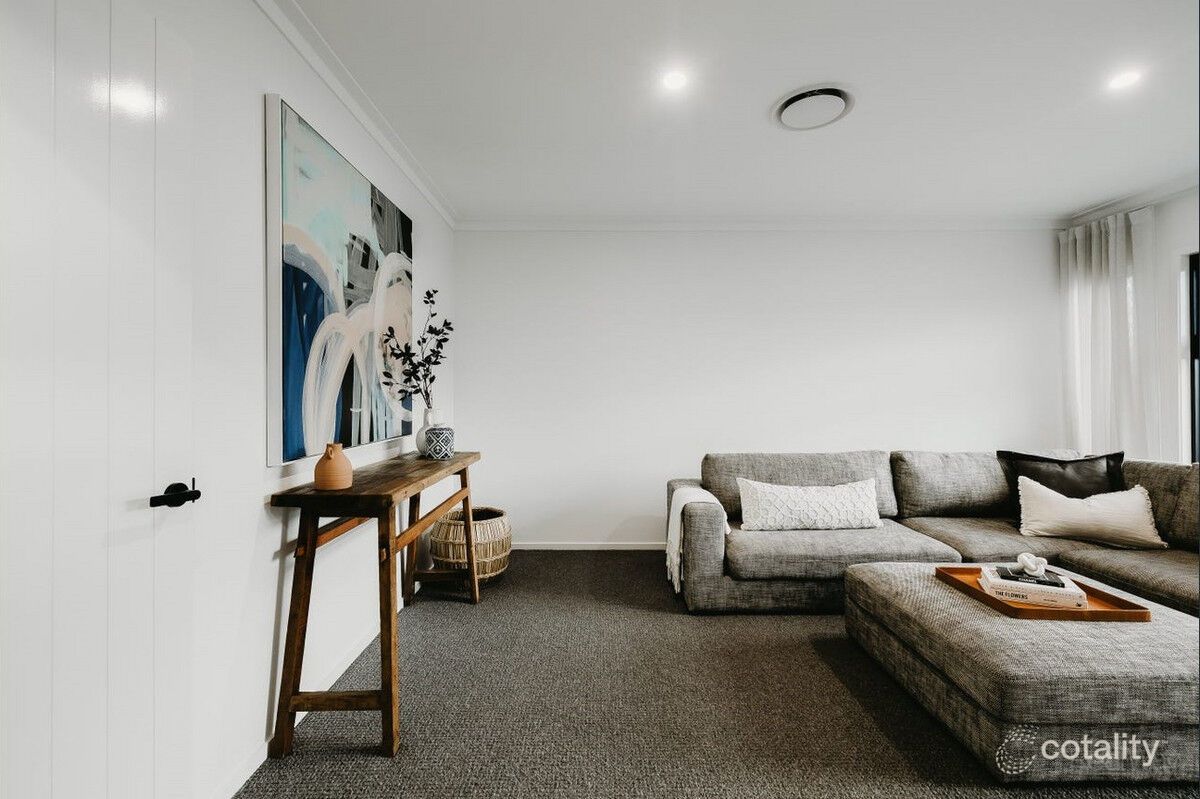 20 O'Neill Cct, Kearneys Spring, QLD 4350