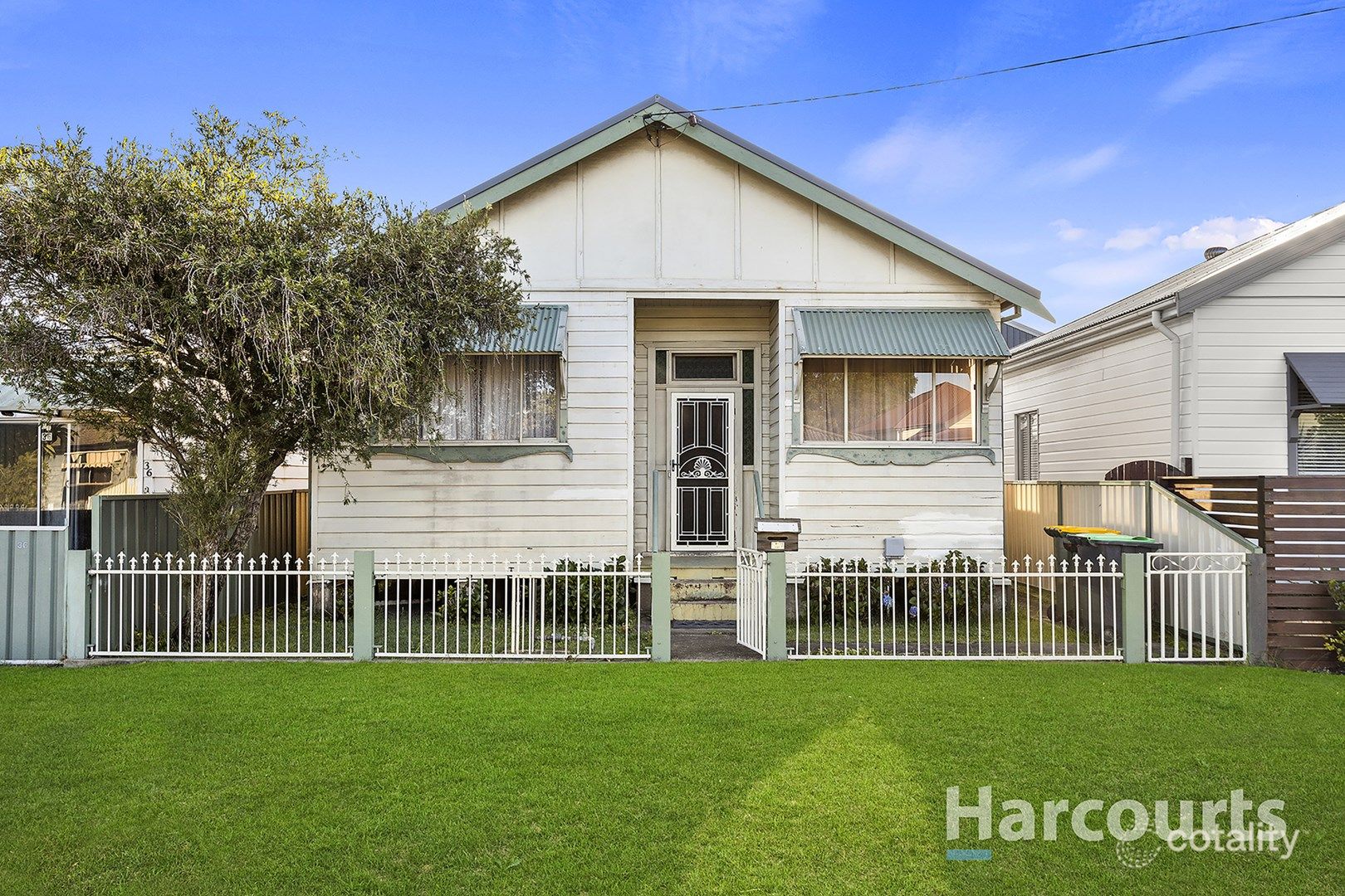 38 Holt St, Mayfield East, NSW 2304