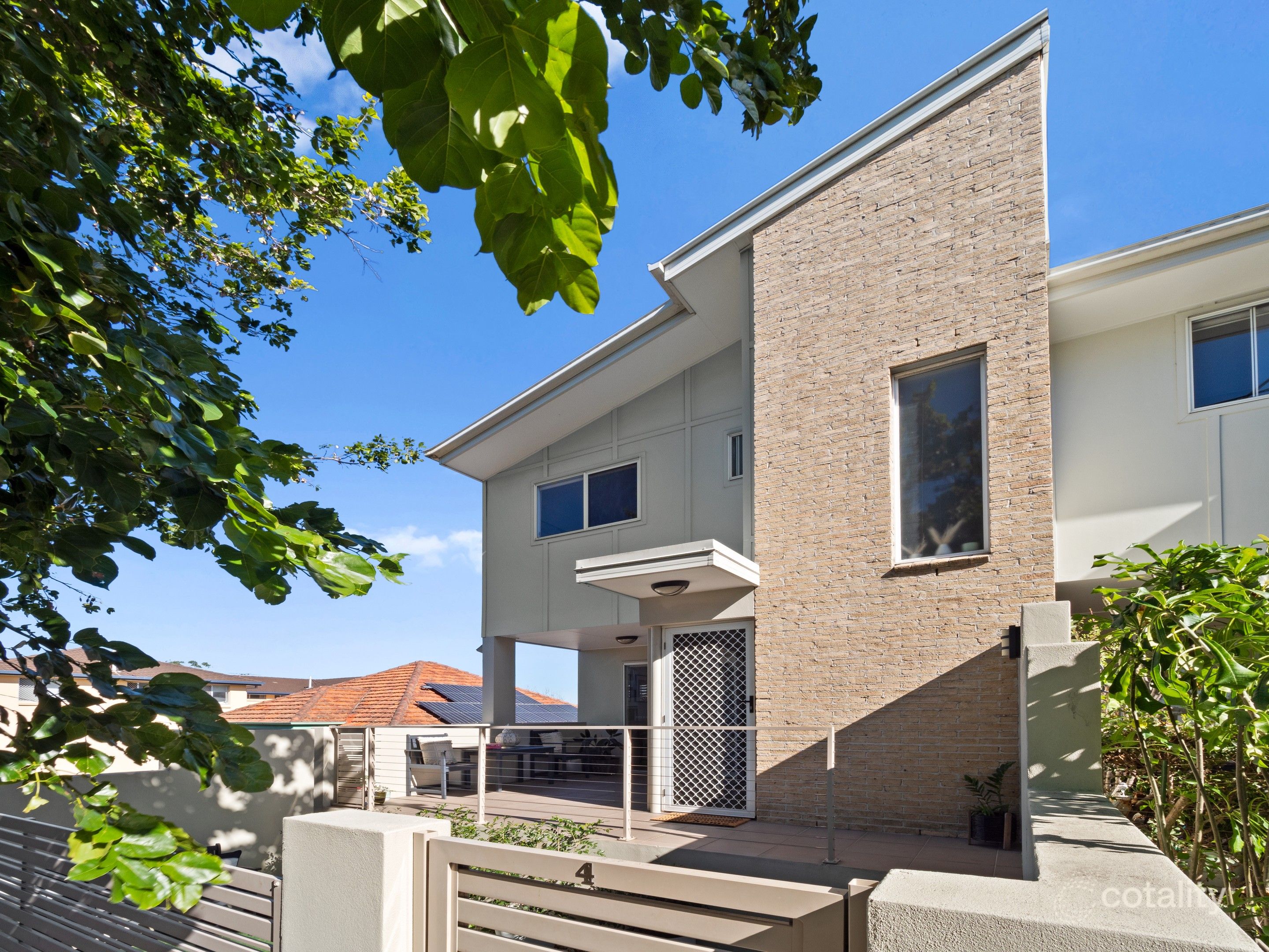 4/4 East St, Camp Hill, QLD 4152