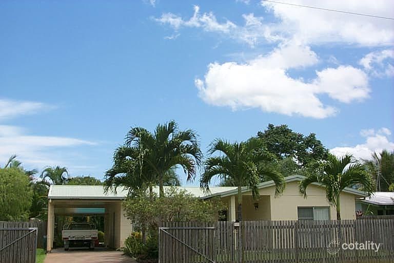34 Bicentennial Rd, Bentley Park, QLD 4869