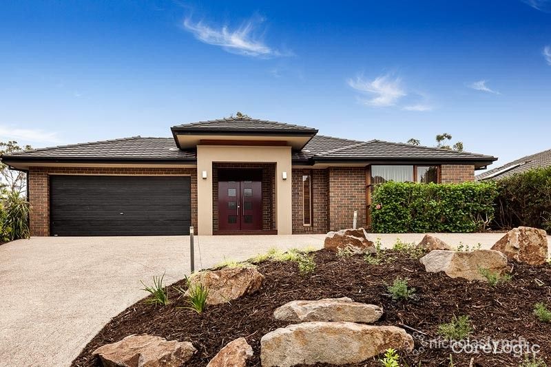 16 Essex Rd, Mount Martha, VIC 3934
