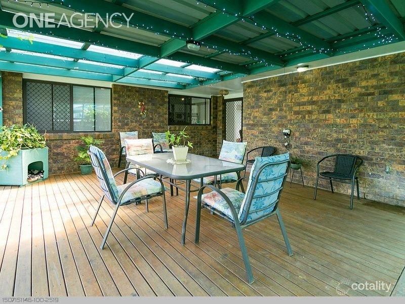 134 Hammond St, Urangan, QLD 4655