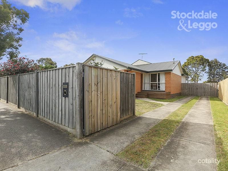 18 Heyers Rd, Grovedale, VIC 3216