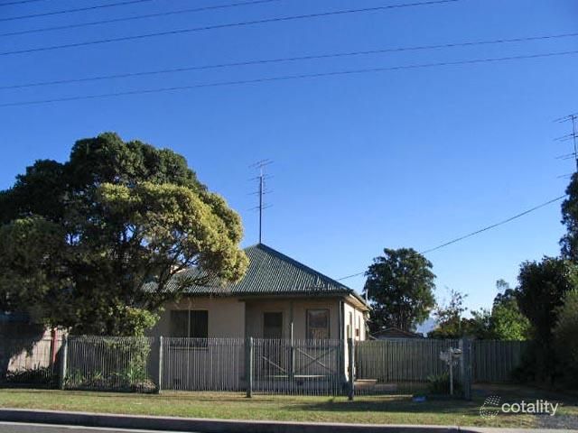 34 Fisher St, Oak Flats, NSW 2529