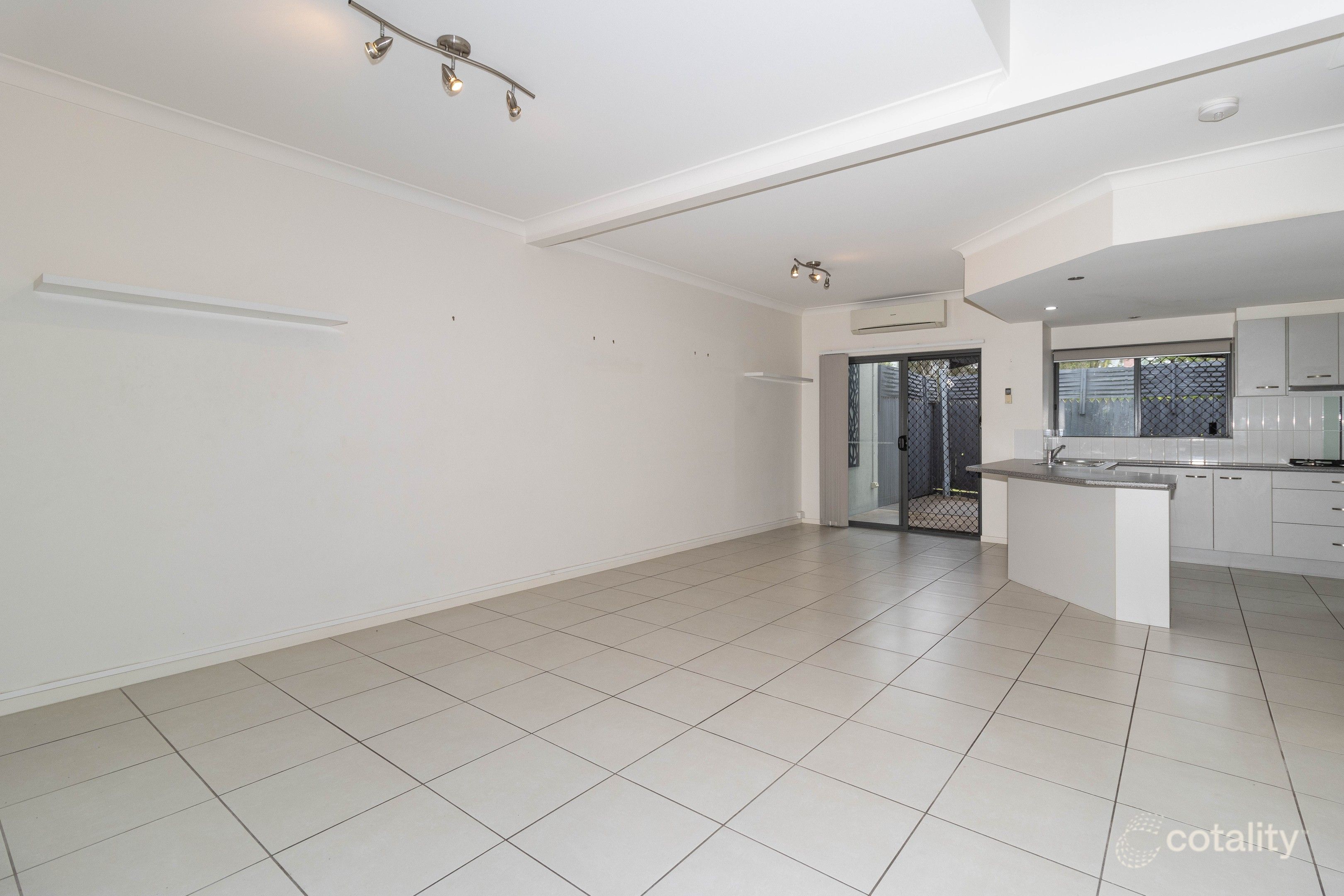 4/115 Torquay Rd, Scarness, QLD 4655