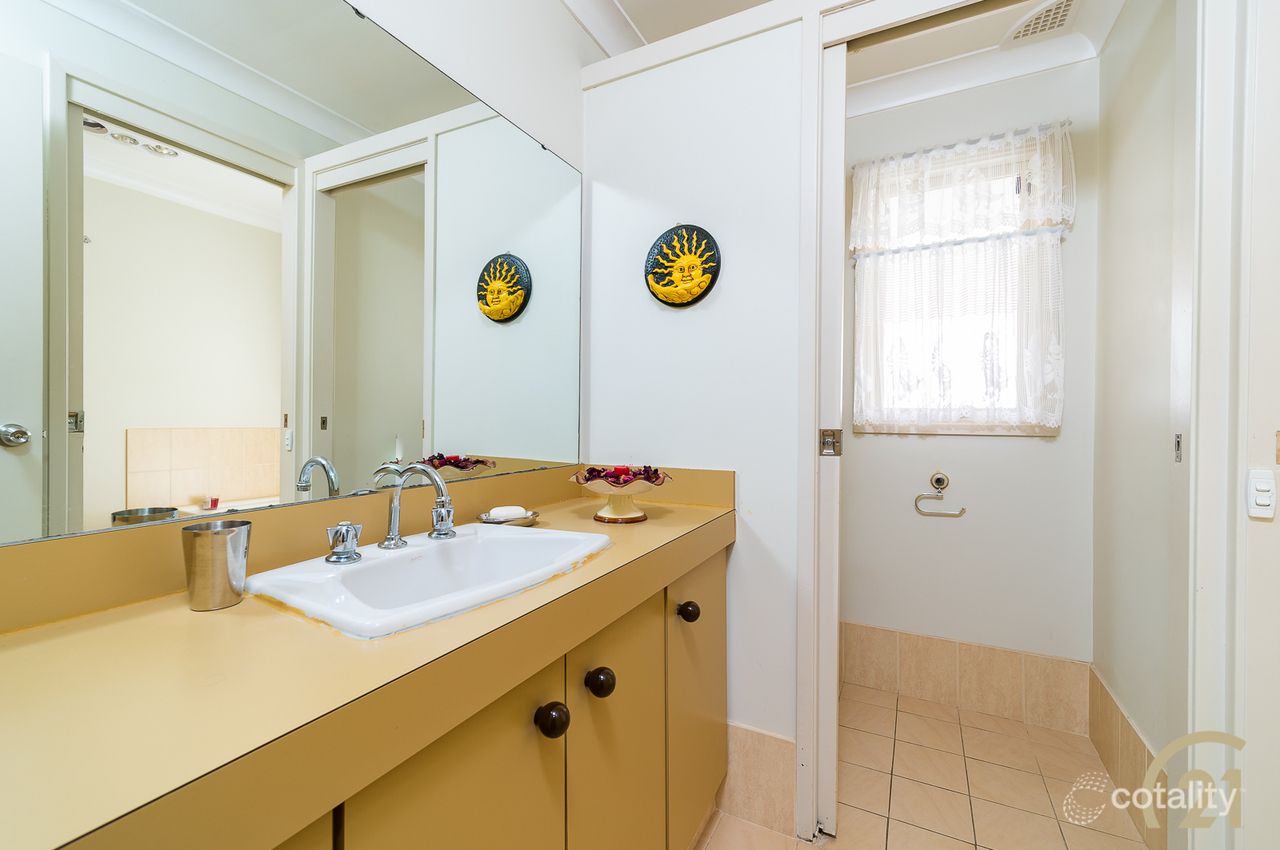 1 Falcon Cl, Greenfield Park, NSW 2176