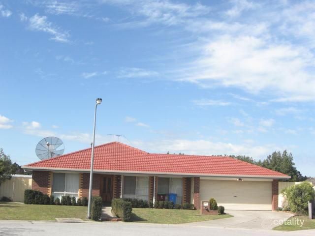 8 St Shenouda Ct, Hallam, VIC 3803