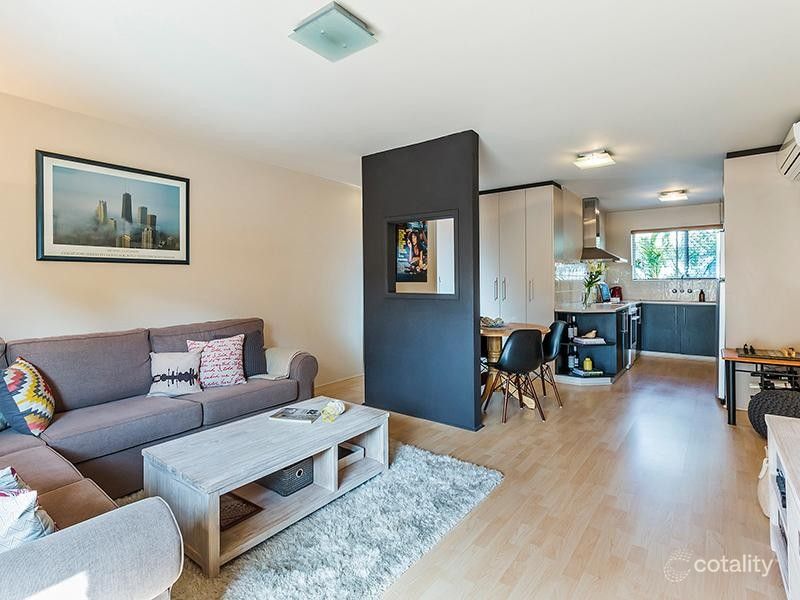 2/6 Fifth Ave, Coorparoo, QLD 4151