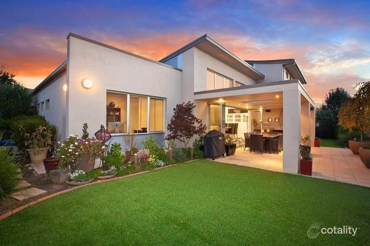 11 Branson St, Dunlop, ACT 2615