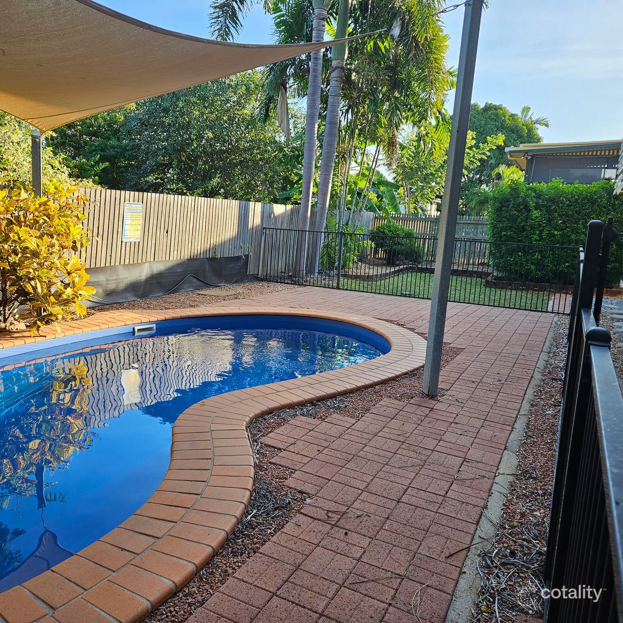 6 Daniels St, Vincent, QLD 4814