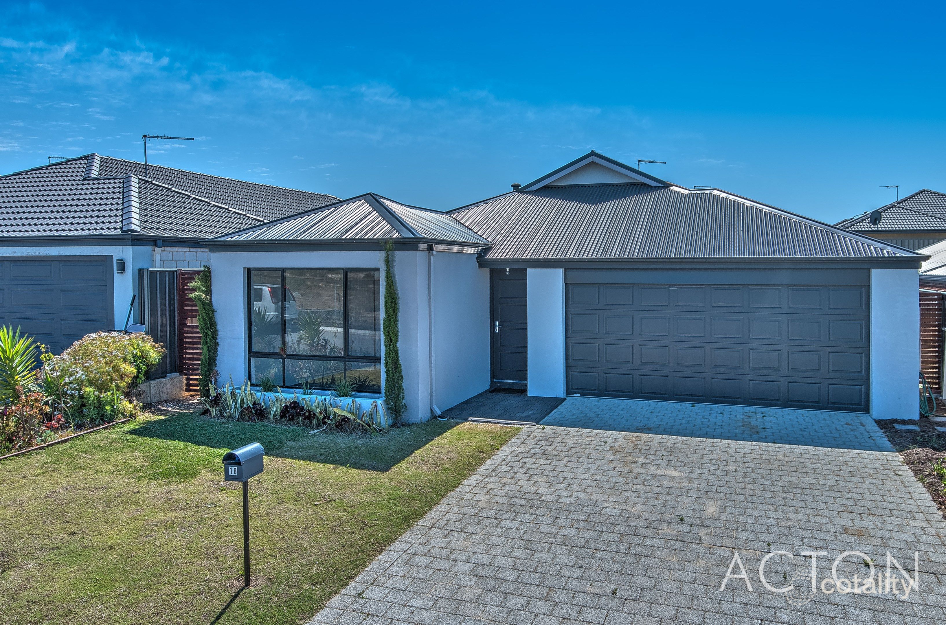 18 Coorong St, Yanchep, WA 6035