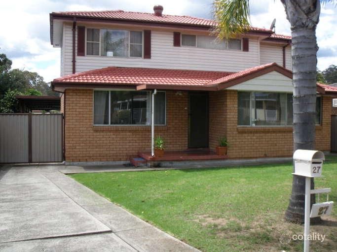 27 Shawnee St, Greenfield Park, NSW 2176