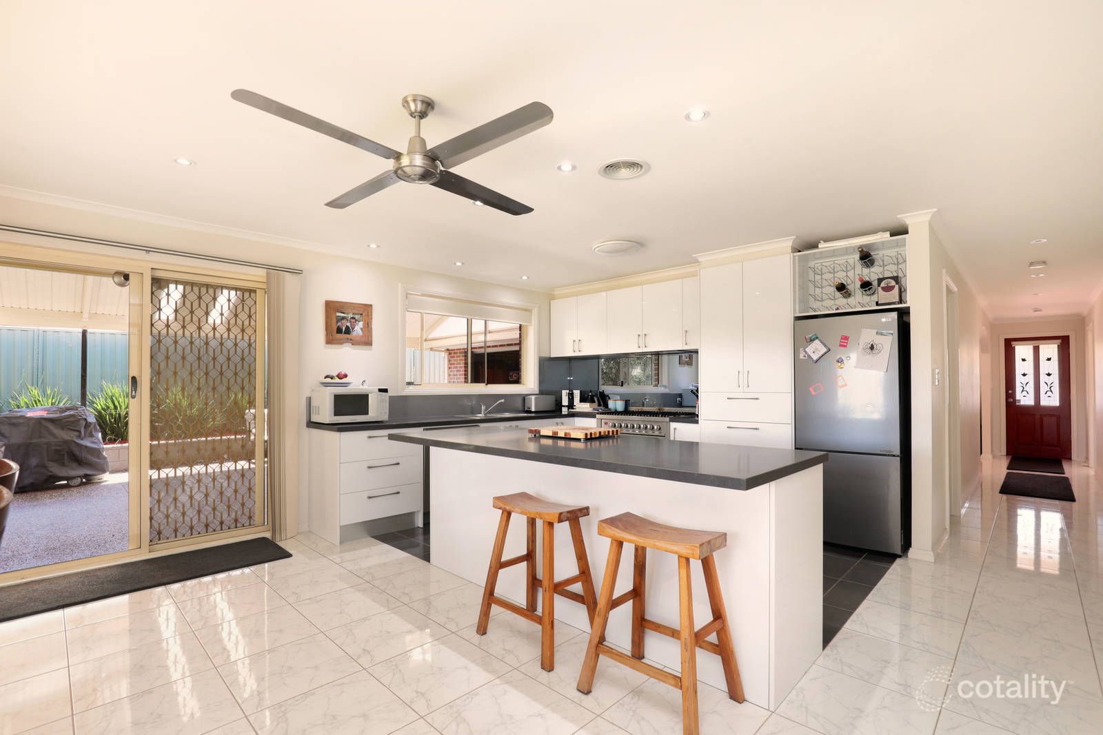 11 Christie Pde, Healesville, VIC 3777