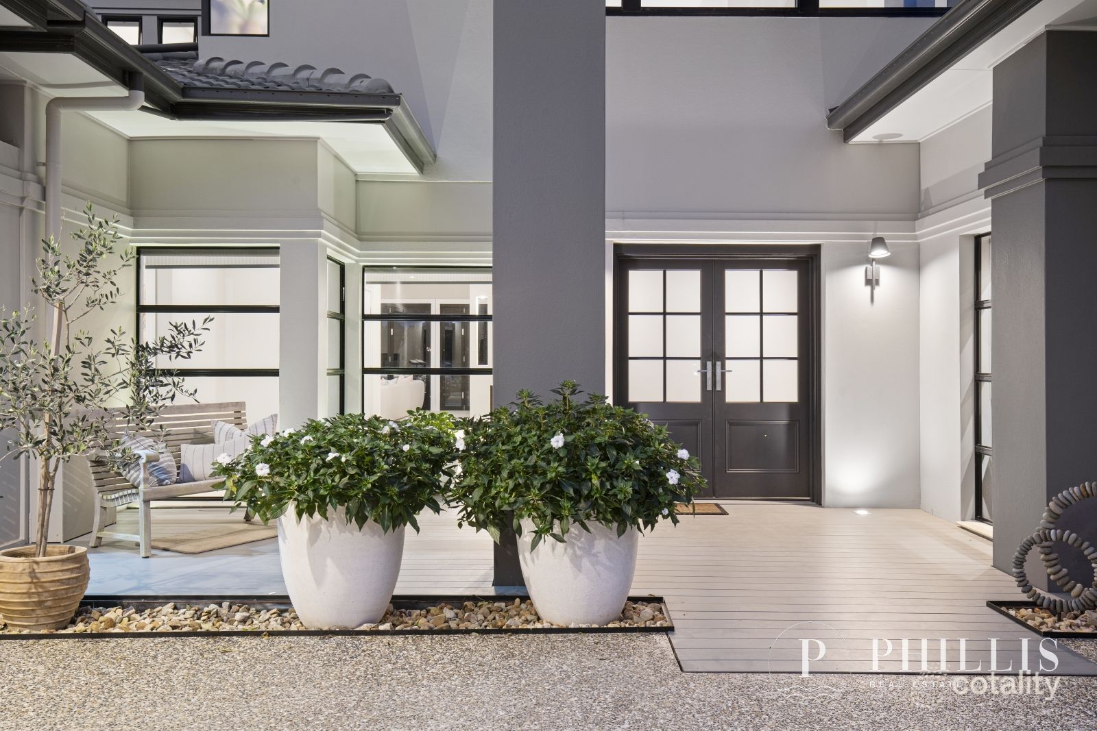 8098 The Circle, Hope Island, QLD 4212