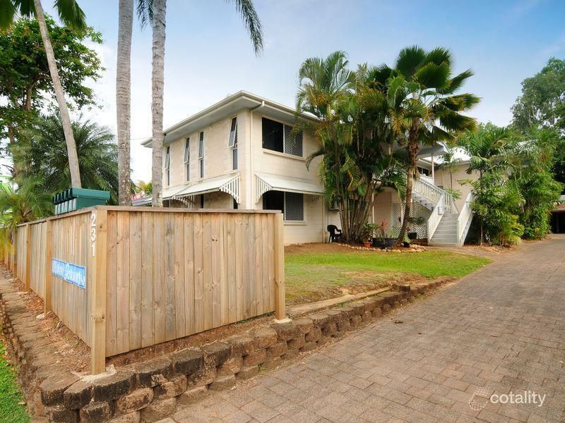 1/231 Kamerunga Rd, Freshwater, QLD 4870