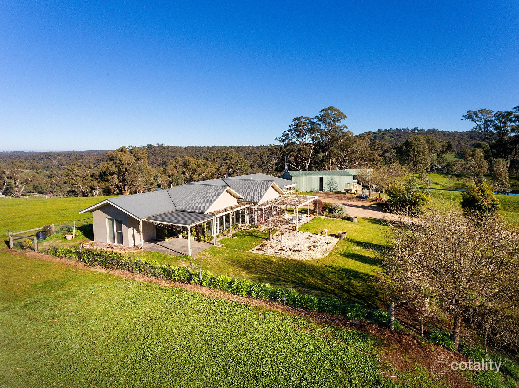 31 Gaaschs Rd, Harcourt, VIC 3453