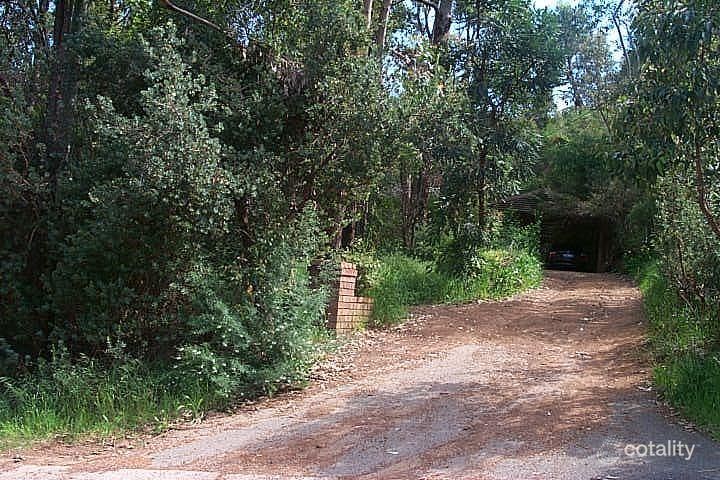 16 Valley View Rd, Roleystone, WA 6111