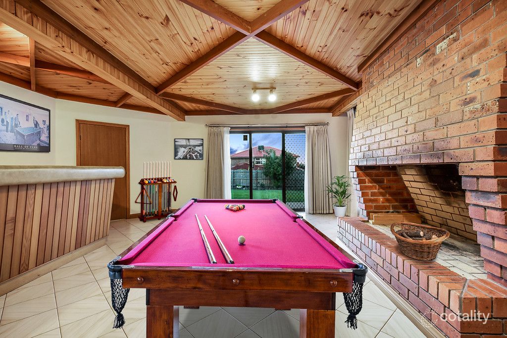 25 Tanya Pl, Wheelers Hill, VIC 3150