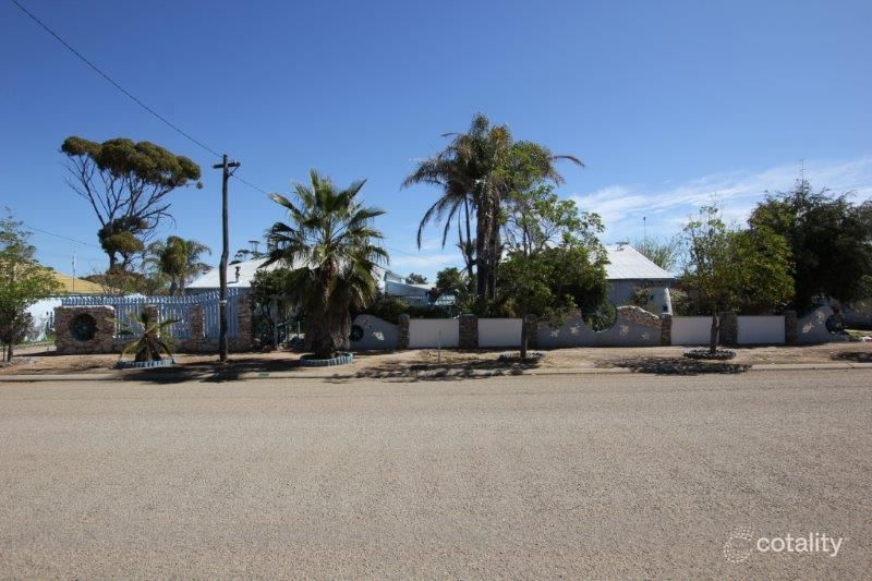 28/30 Westral St, Bruce Rock, WA 6418